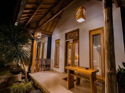 Kubu Yang 4*